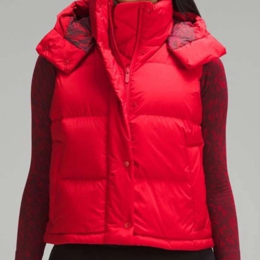 Lululemon Lunar New Year Wunder Puff Cropped Vibrant Red Puffer Vest - Picture 6 of 9